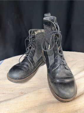 Birkenstock Classic Women's Black Lace-Up Combat Boots